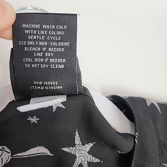 Torrid Harry Potter Star & Wand Black Georgette Harper Blouse Women’s Size 2X - Picture 16 of 16